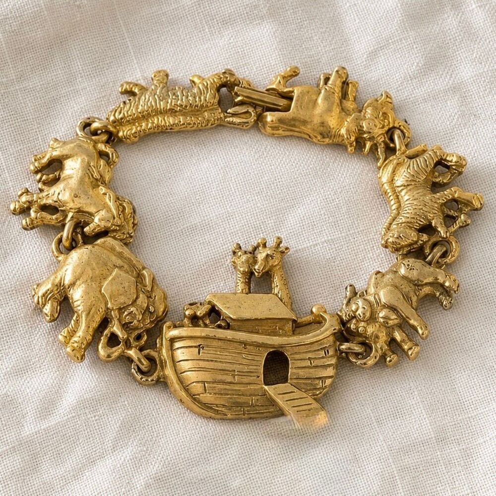 Noah’s Ark Animal Link Bracelet by AJC Gold Tone Vintage